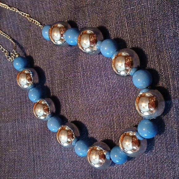 Giant blue and silver color statement necklace 20 inches - Picture 1 of 6